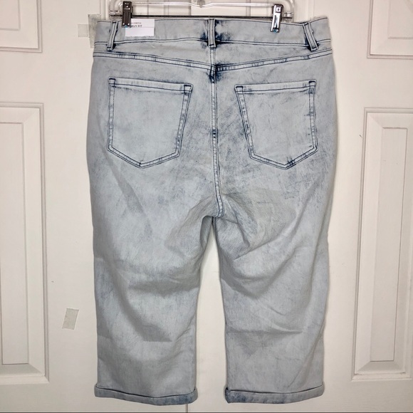 Lane Bryant High-Rise Acid Wash Pedal Jeans NWT - Picture 5 of 16